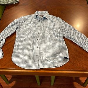 Vince light blue corduroy ish button down in slightly used conditiin